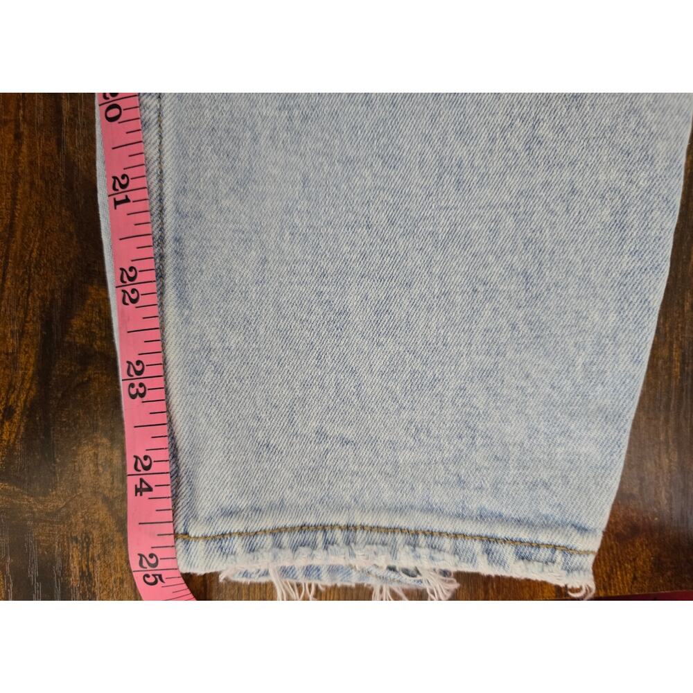 Abercrombie & Fitch Curve Love Mom High Rise Distressed Light Wash Jeans 26/2R - Picture 9 of 10